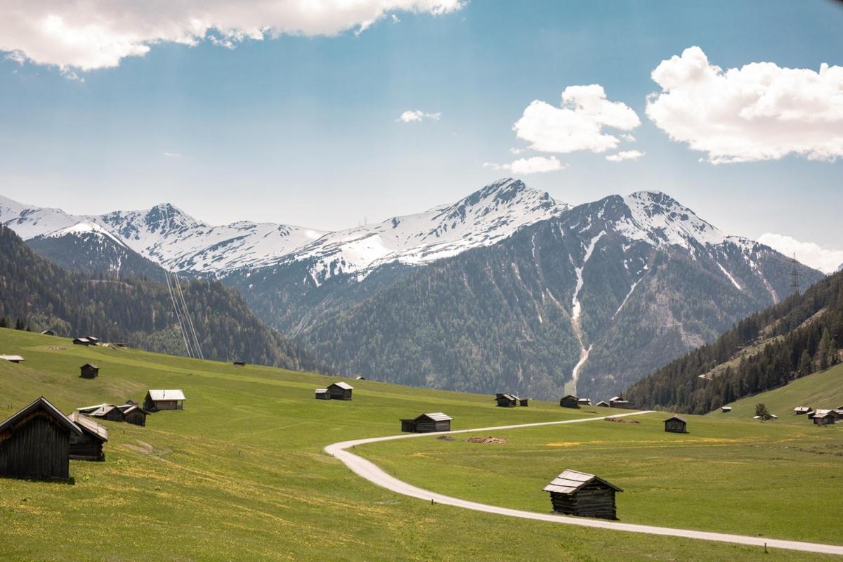 Haus Tirol Appartements Ried im Oberinntal Εξωτερικό φωτογραφία