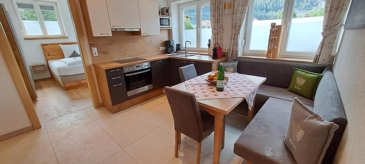 Haus Tirol Appartements Ried im Oberinntal Εξωτερικό φωτογραφία
